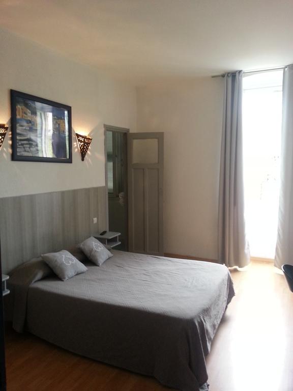 בסטיה Hotel Univers מראה חיצוני תמונה